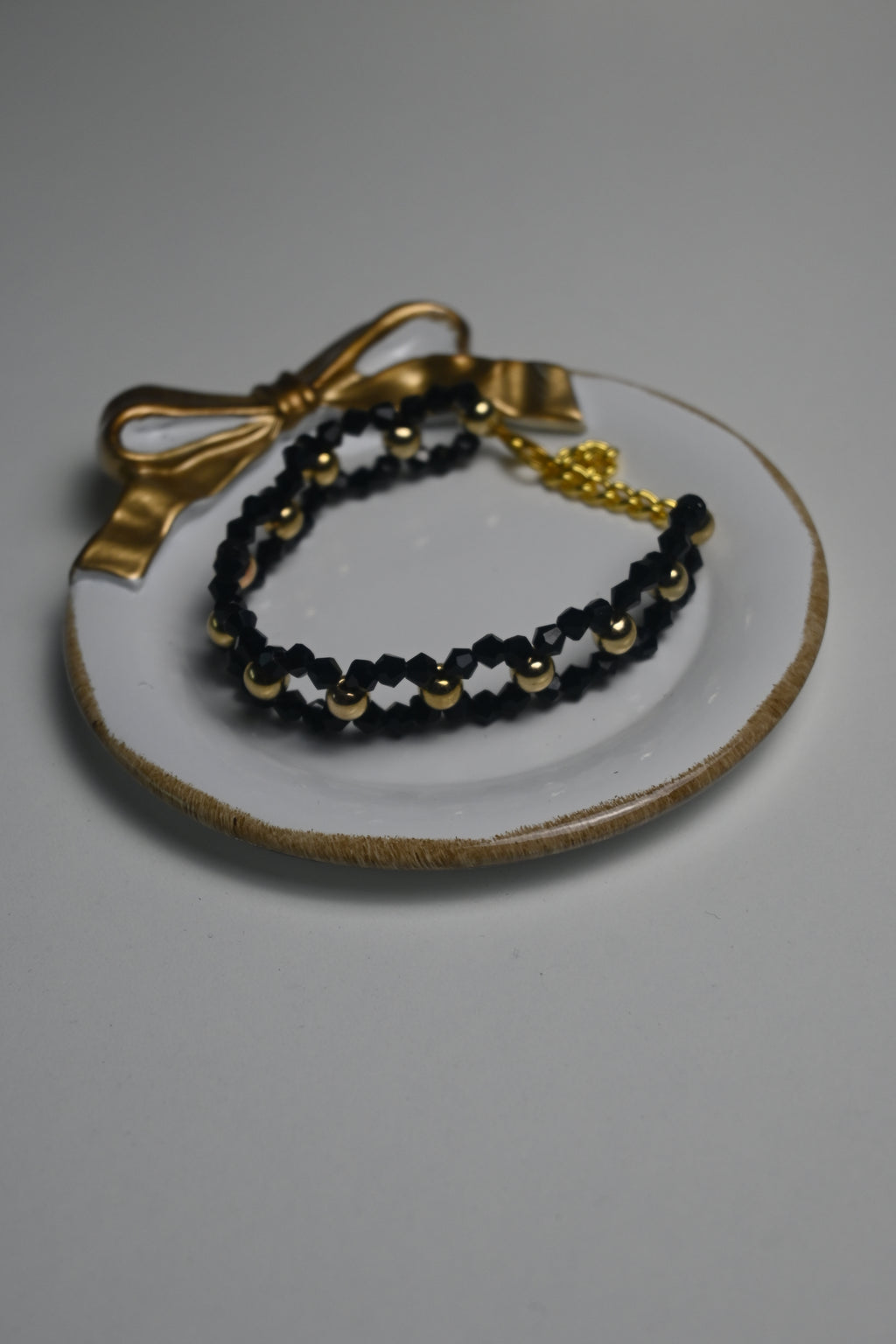 Black and gold beaded bracelet