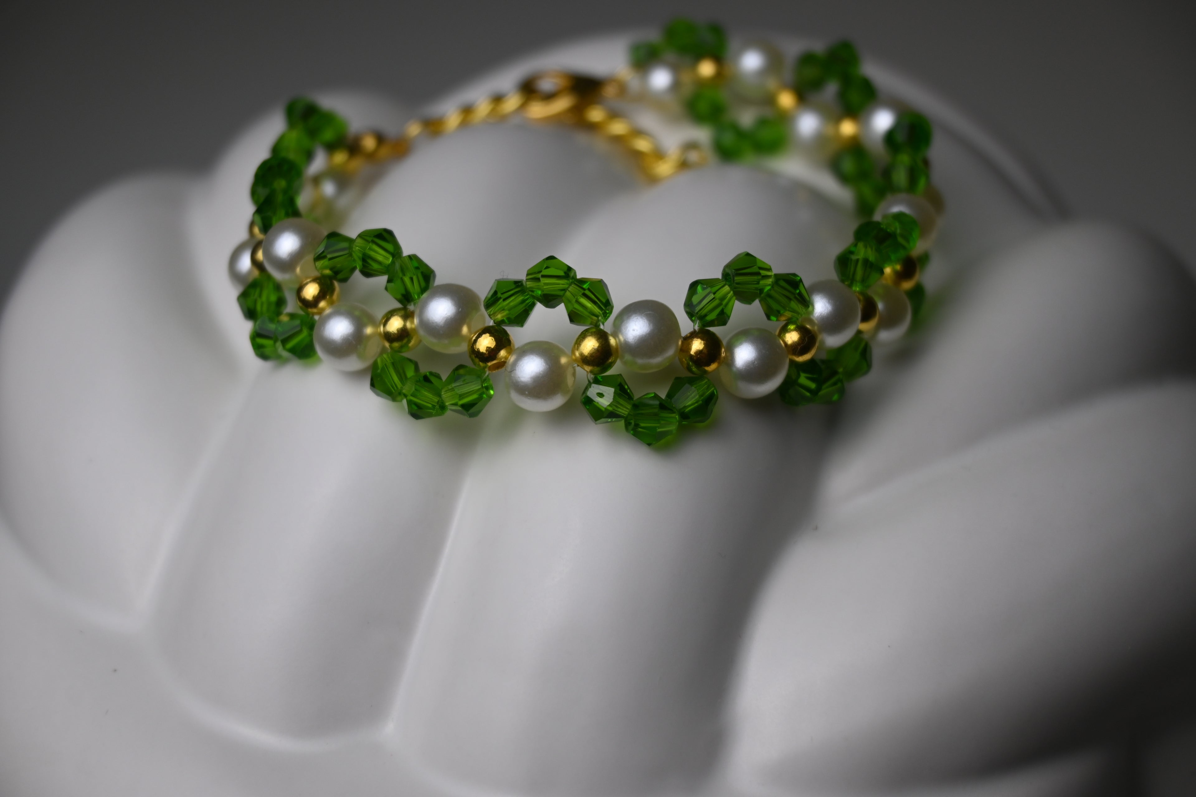 Handmade Crystal & Pearl Bracelet – Black or Green Variant