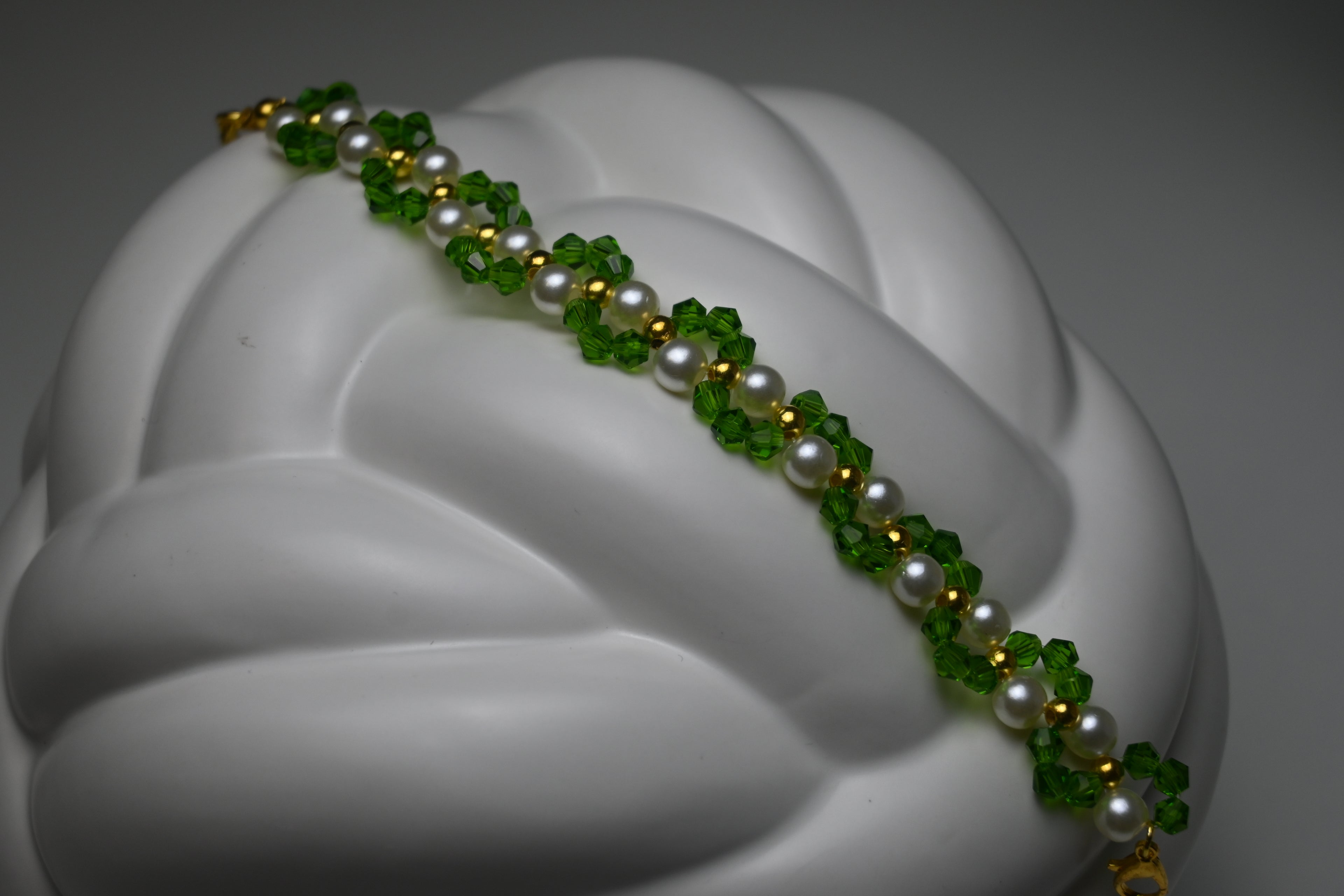 Handmade Crystal & Pearl Bracelet – Black or Green Variant
