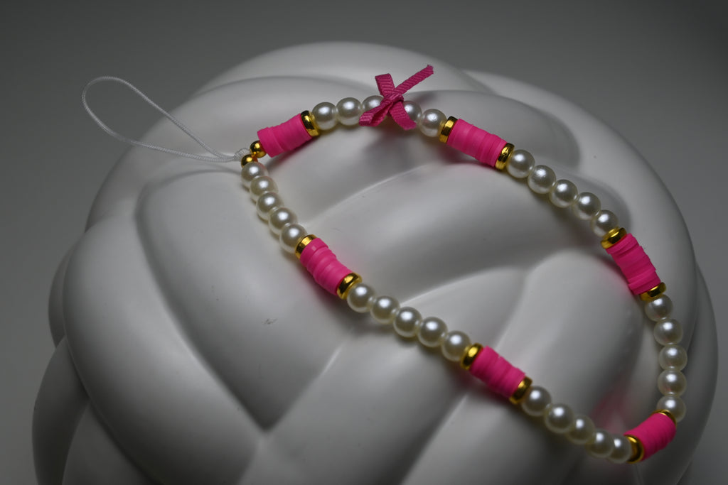🌸 Sugar Rose Phone Charm – Pink & White Beaded Accessory