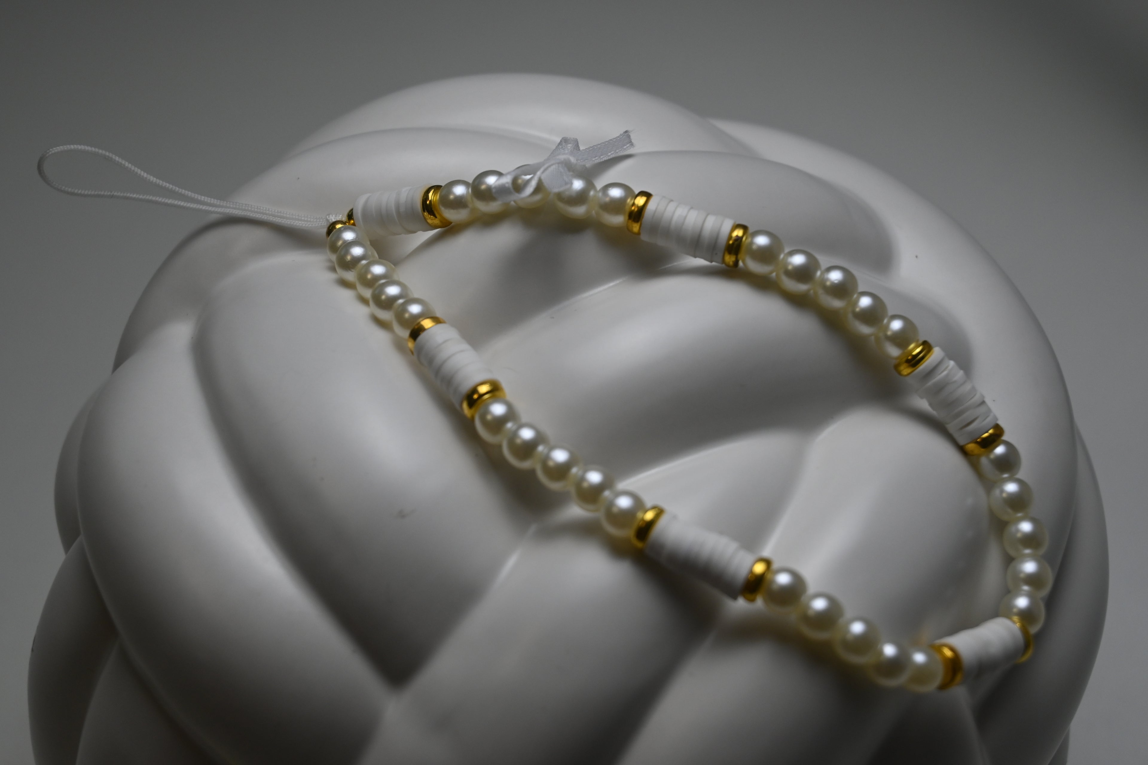 🤍 Pure Charm Phone Charm – White Pearl Beaded Aesthetic Accessory